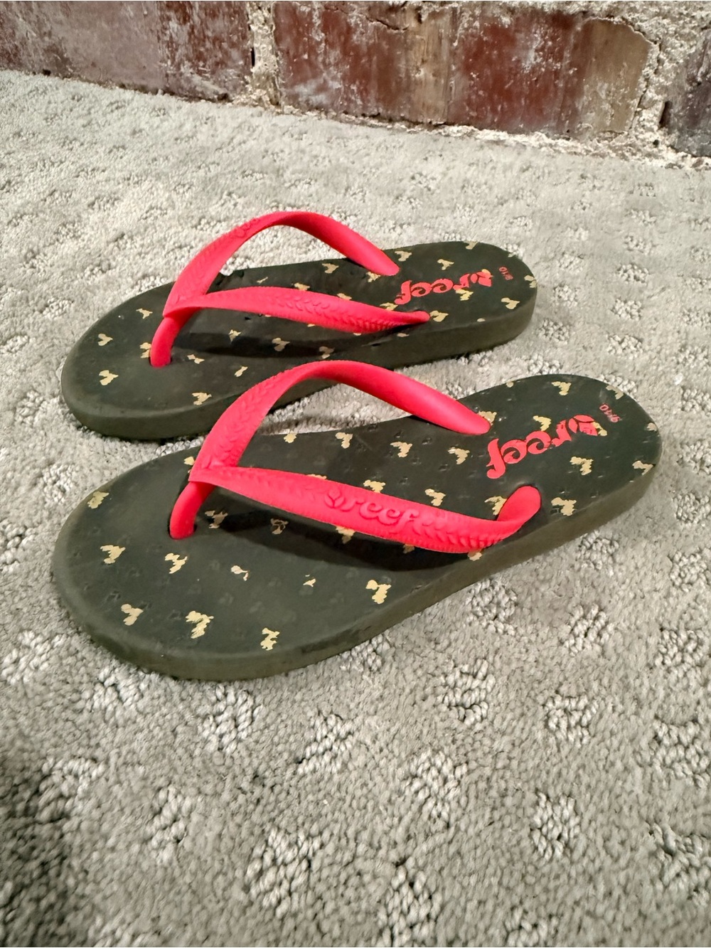 Reef Kids Flip Flops with Pink Straps and Olive Footbed